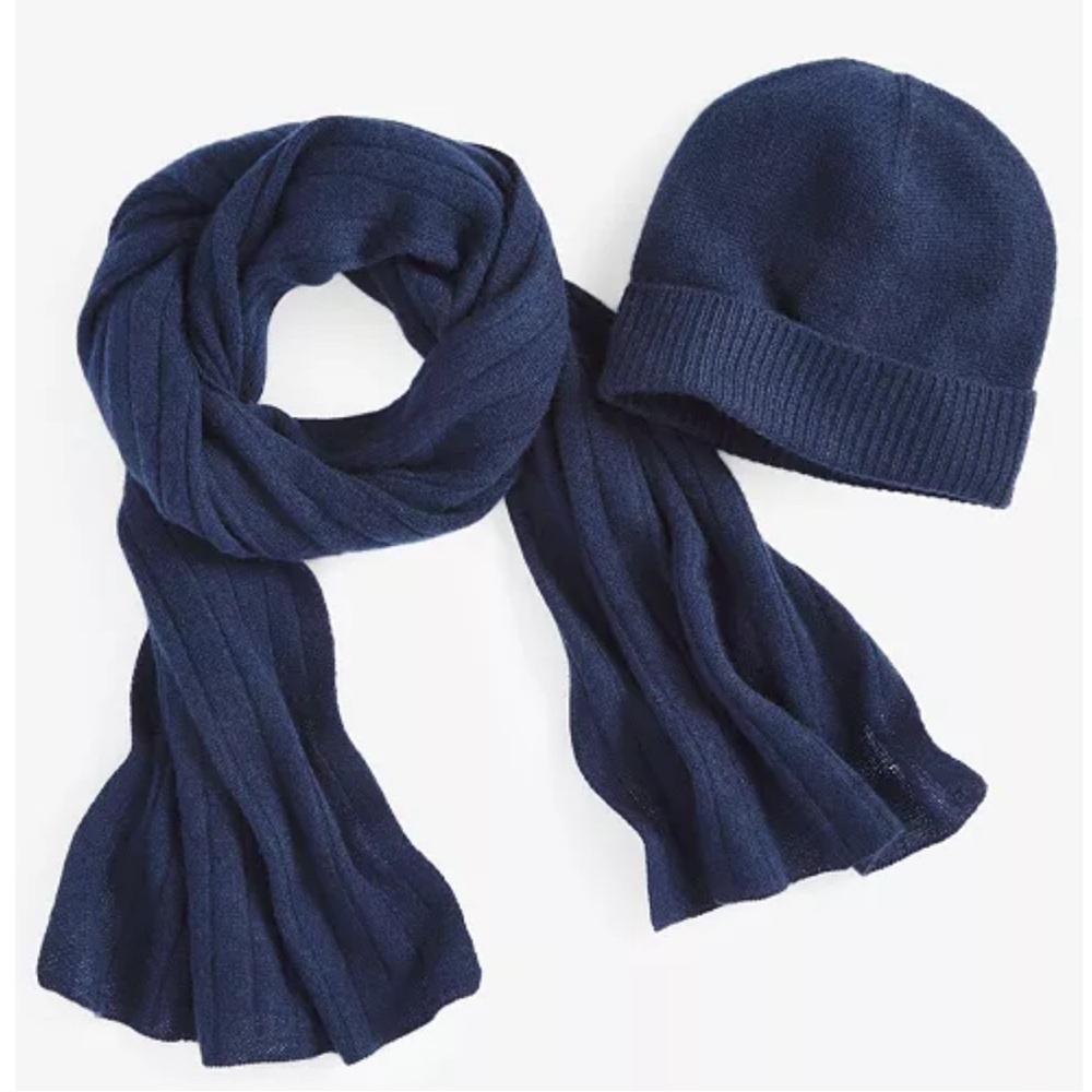 NEW Women's Charter Club Bright Admiral Navy Cuffed Beanie NWT